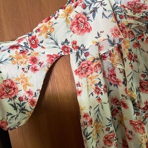 Floral blouse. Thin strap, off the shoulder, hardly worn, size 3x